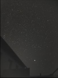 90 Sekunden Summenbild (18x5s) östlicher Sternenhimmel gross Zicker 27.7.2023